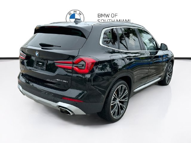Used 2023 Black BMW sDrive30i image 7