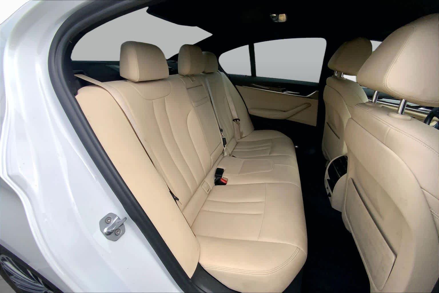 Used 2019 Mineral White Metallic BMW 530i image 19