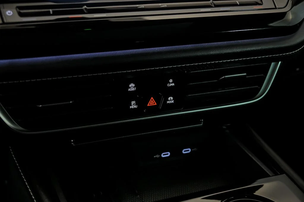 2026 Volkswagen Atlas SEL Premium R-Line - Photo 21