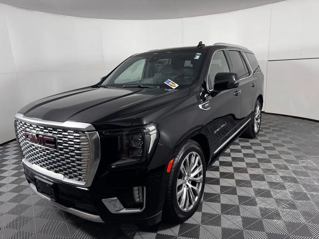 Used 2021 Onyx Black GMC Denali image 3