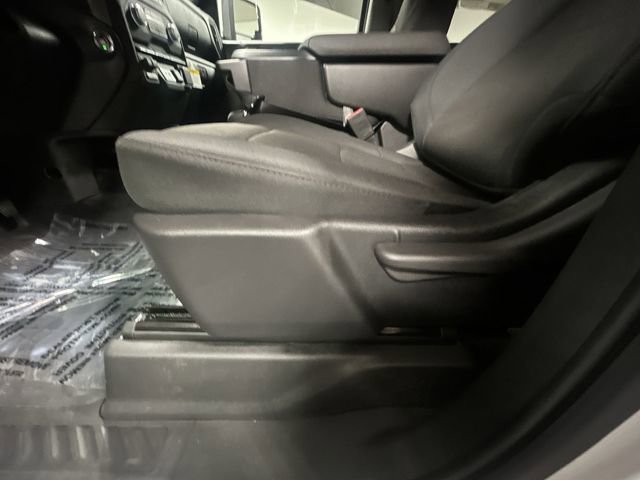 2025 GMC Sierra 3500 Chassis Cab Pro - Photo 14