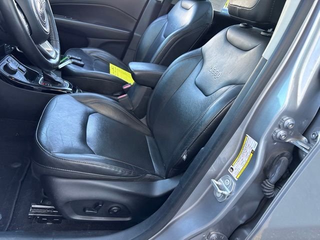 Used 2018 Silver Jeep Limited image 15