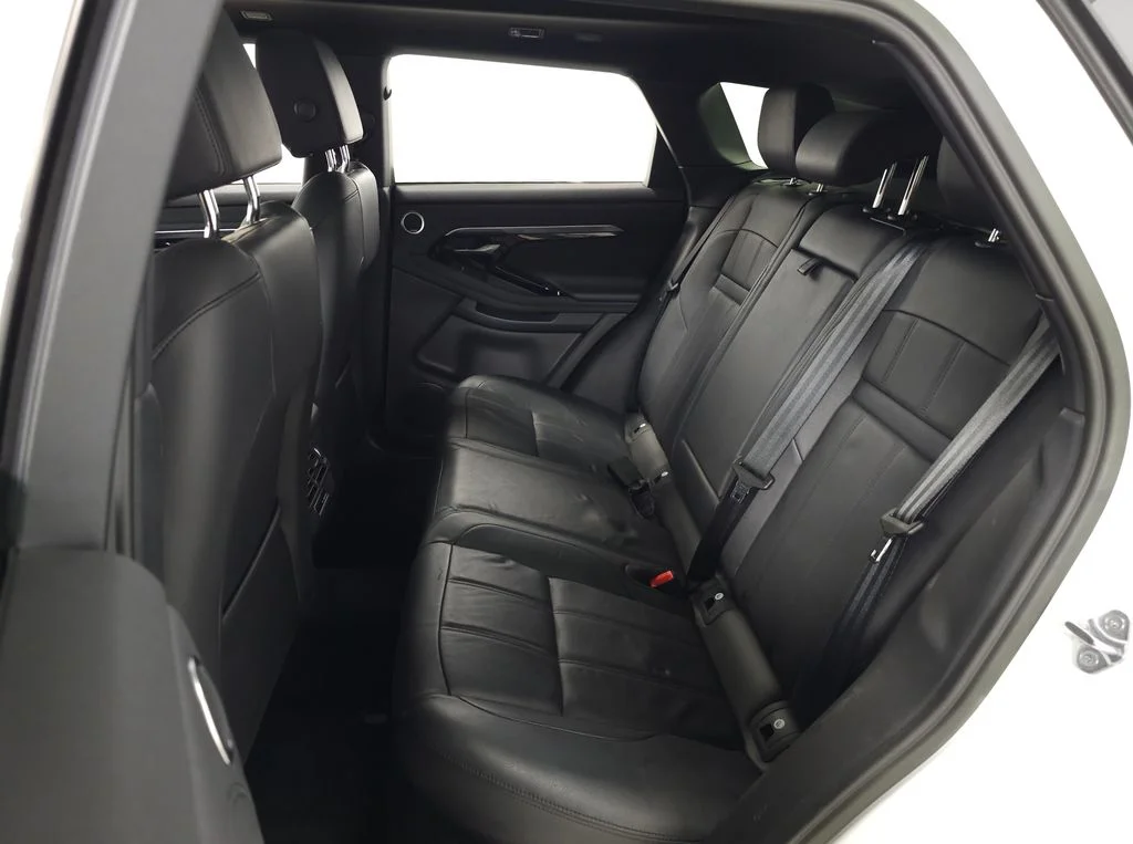 Used 2023 White Land Rover R-Dynamic SE image 35