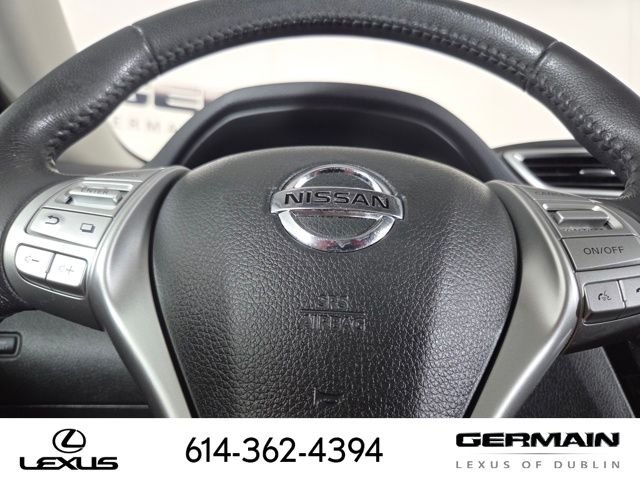 Used 2016 Silver Nissan SL image 23