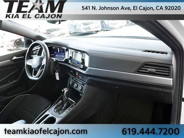 Used 2024 White Volkswagen 1.5T Sport image 10