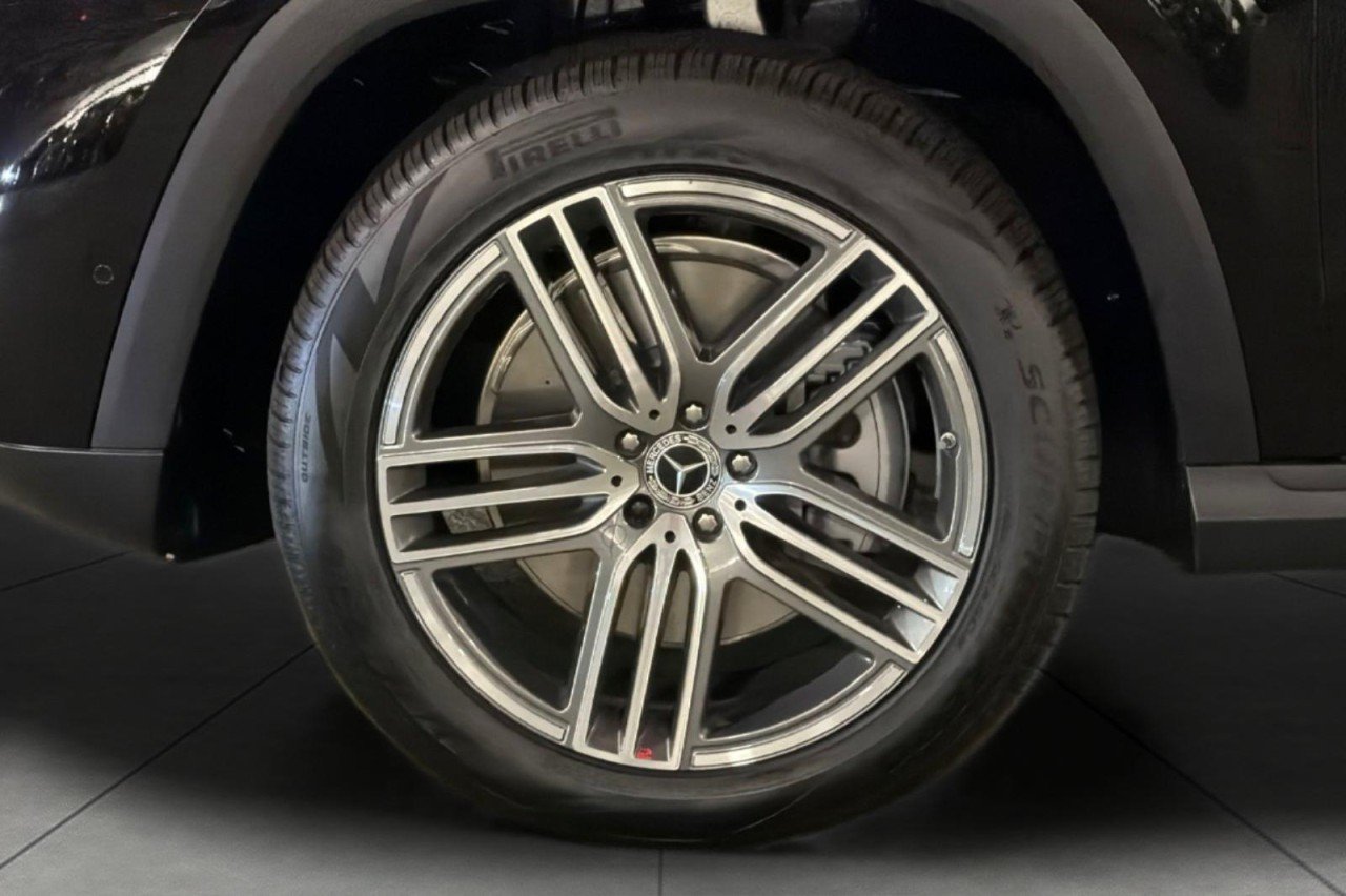 New 2026 Obsidian Black Metallic Mercedes-Benz GLS 450 4MATIC® SUV image 27