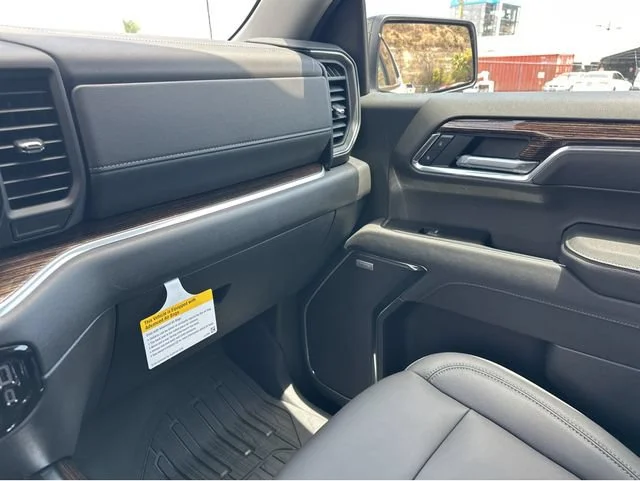 New 2026 Summit White GMC Elevation image 8