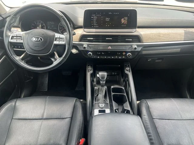 Used 2021 Green Kia EX image 17