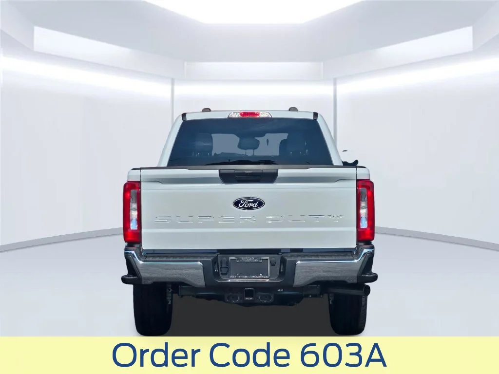New 2027 Oxford White Ford F-250® XLT image 20