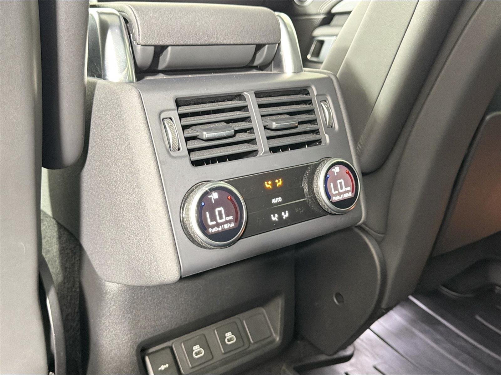 Certified Used 2024 Fuji White Land Rover Dynamic SE image 26