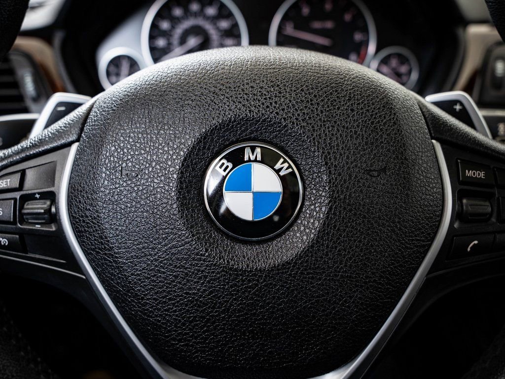 Used 2014 Glacier Silver Metallic BMW 328d xDrive image 27