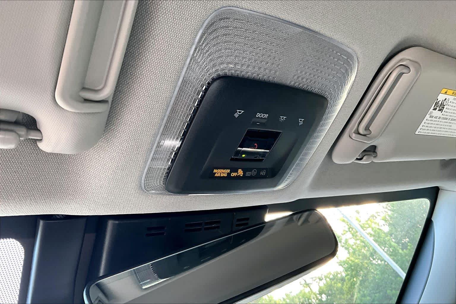 2024 Toyota Prius XLE - Photo 36