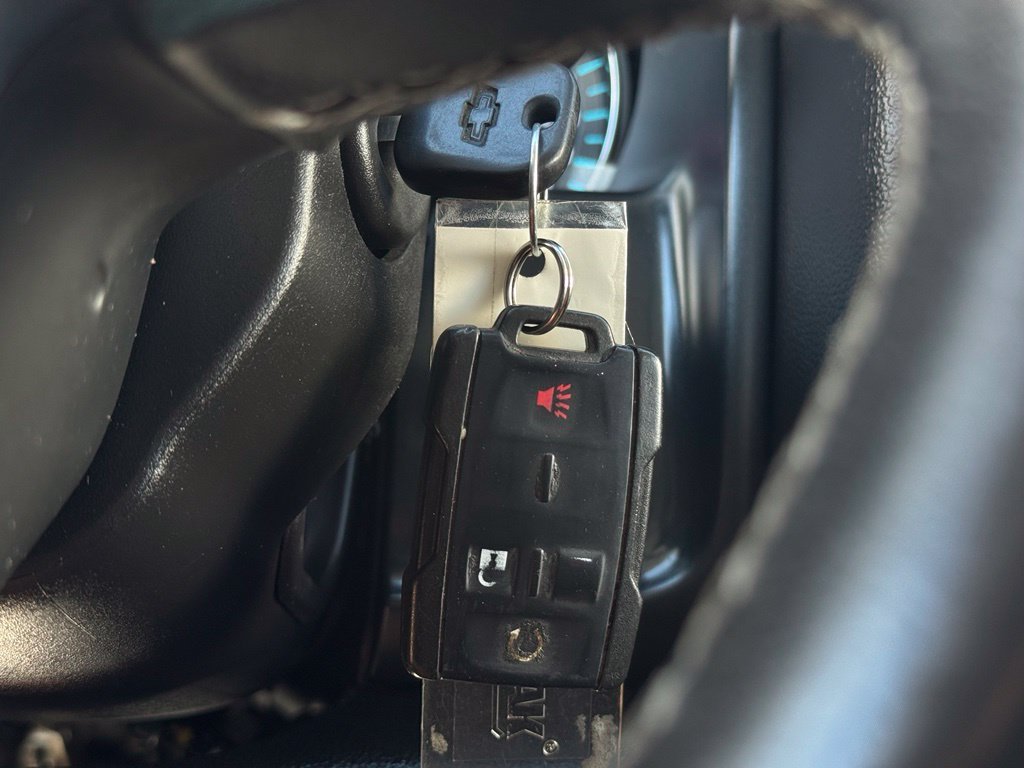 Used 2018 Gray Chevrolet LT image 39