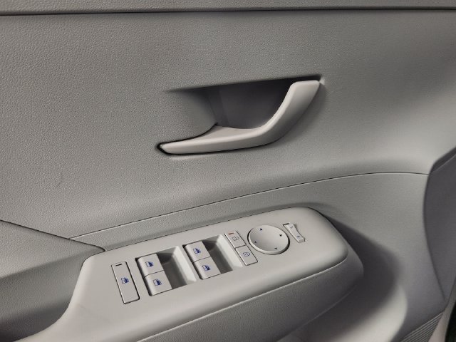 2024 Hyundai Kona SEL - Photo 10