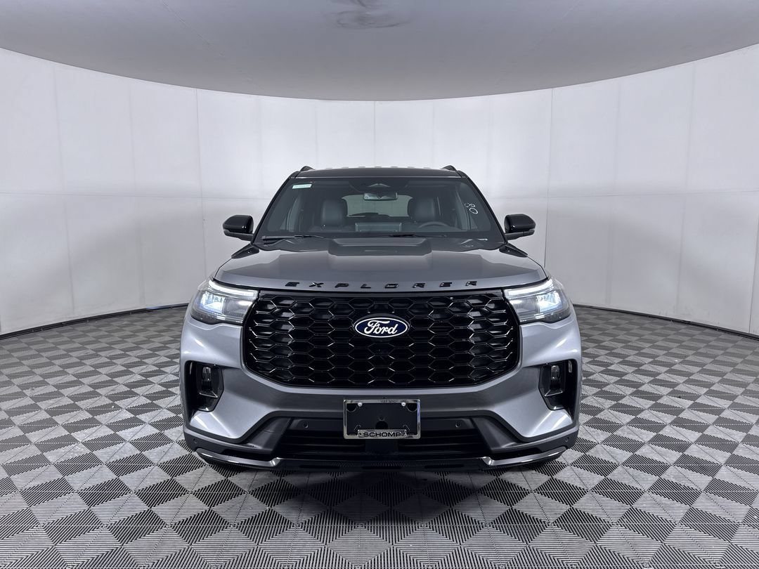 New 2027 Carbonized Gray Metallic Ford ST-Line image 32