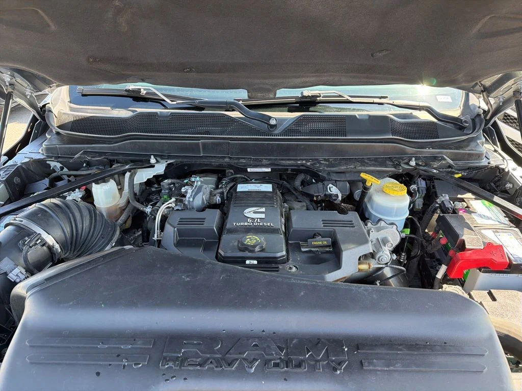 Used 2022 Silver Ram Tradesman image 8