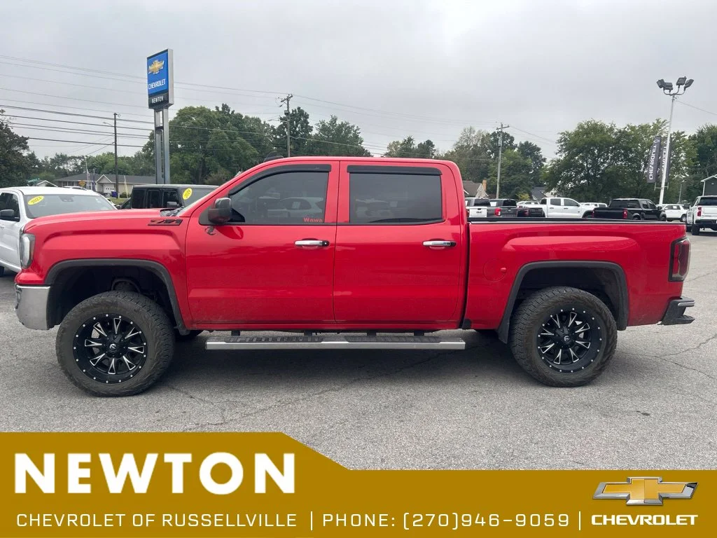 Used 2018 Cardinal Red GMC SLT image 8