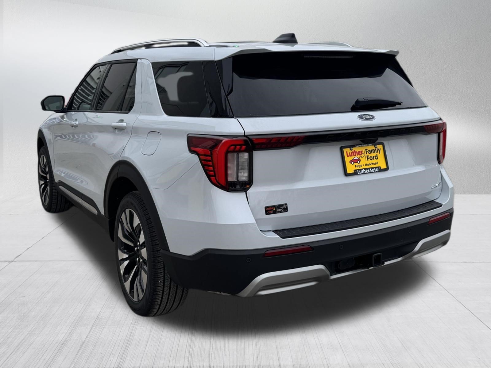 New 2026 Space White Metallic Ford Platinum image 3