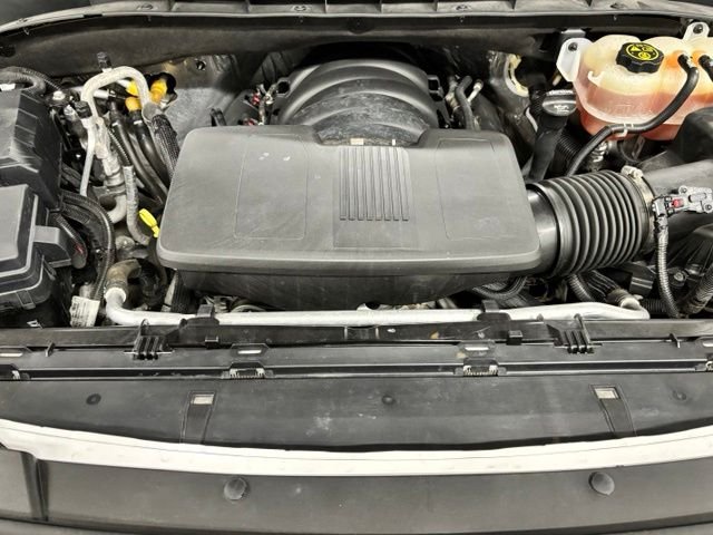 Used 2021 White GMC SLT image 25