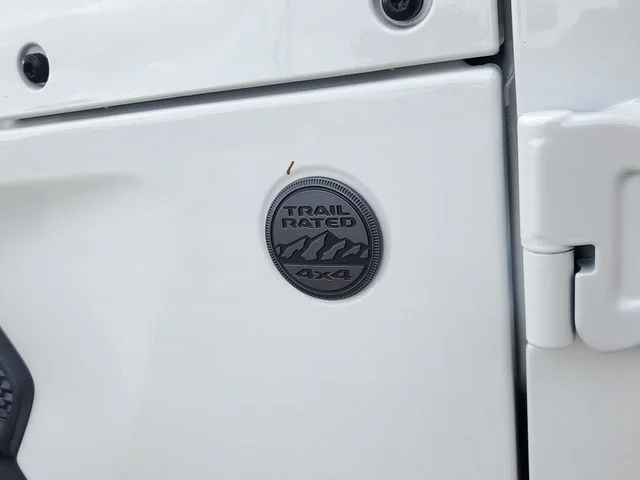 New 2026 Bright White Clear-Coat Exterior Paint Jeep Sport image 7