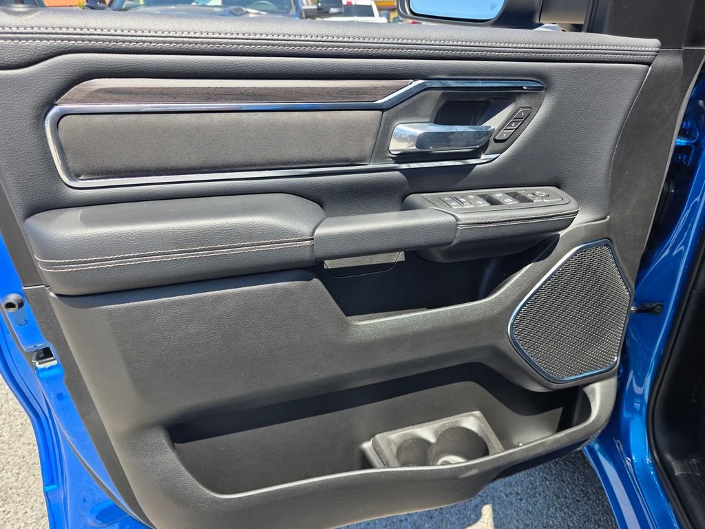 New 2026 Hydro Blue Pearl-Coat Exterior Paint RAM Laramie image 8