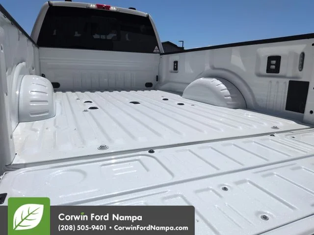 New 2026 Star White Metallic Tri-Coat Ford F-350® King Ranch® image 30
