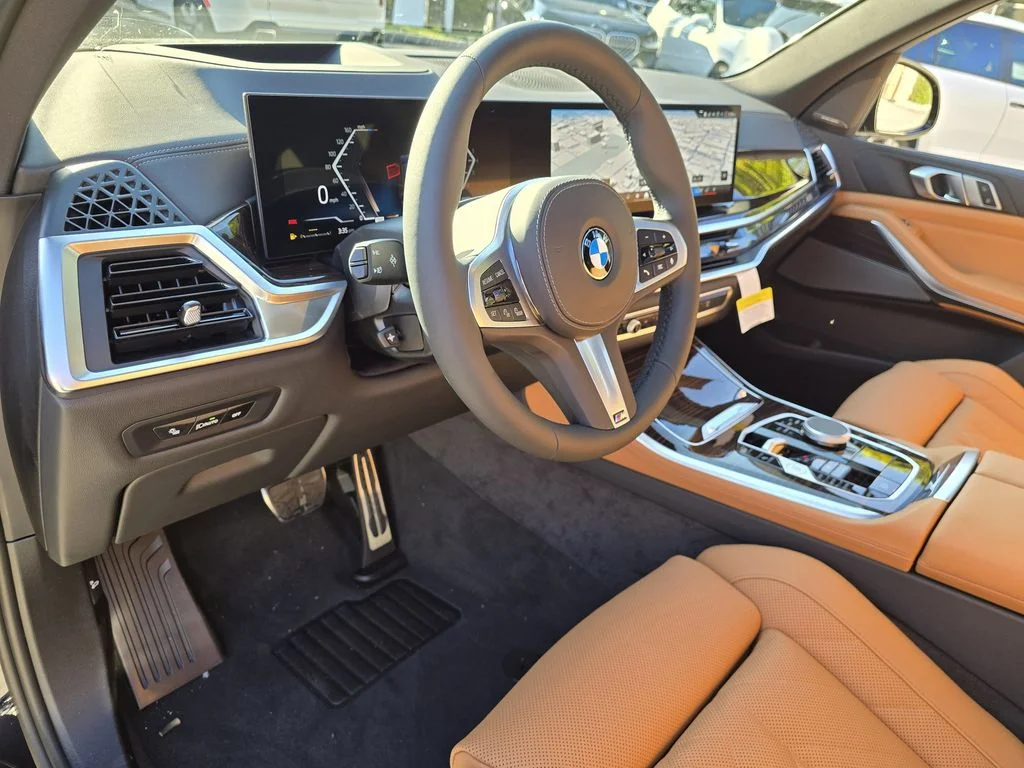 Used 2026 Black BMW sDrive40i image 16