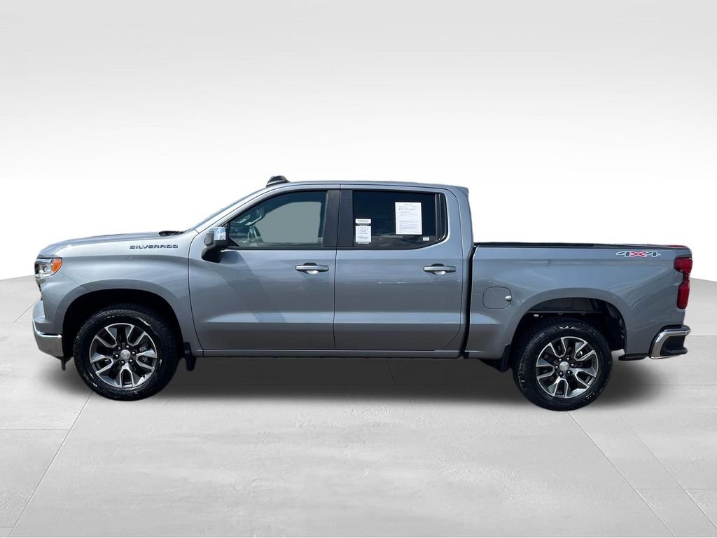 Used 2023 Gray Chevrolet LT image 2