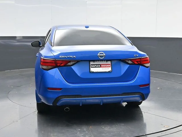 Used 2022 Blue Nissan SV image 4