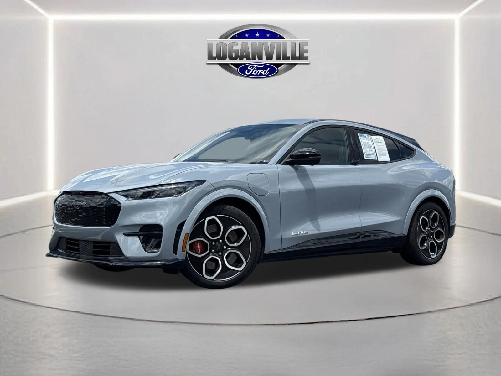 2025 Ford Mustang Mach-E