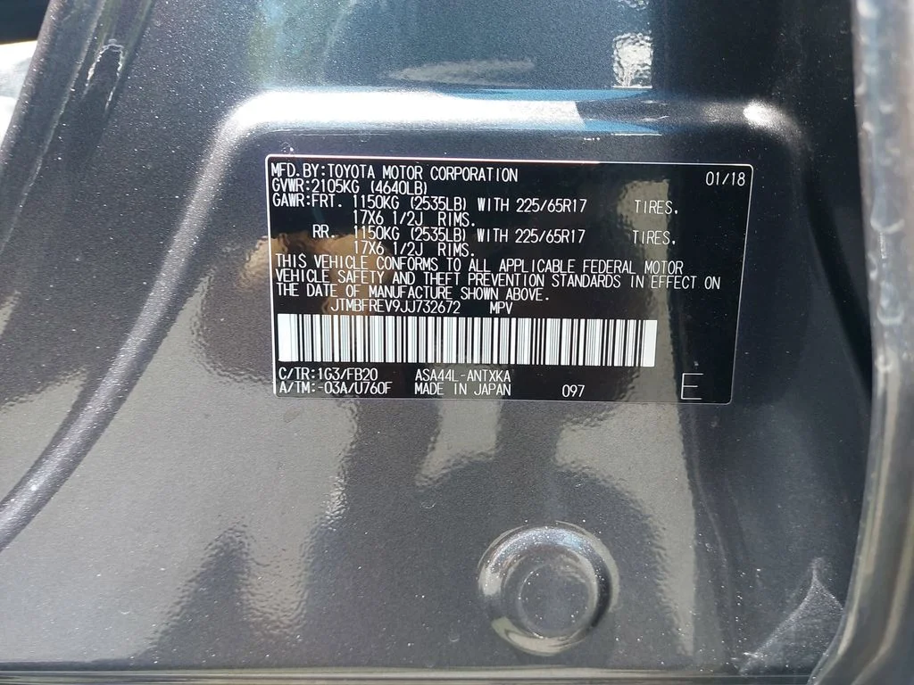 Used 2018 Gray Toyota LE image 31