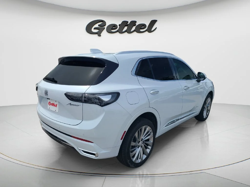 New 2026 Iridescent White Tricoat Buick Avenir image 5