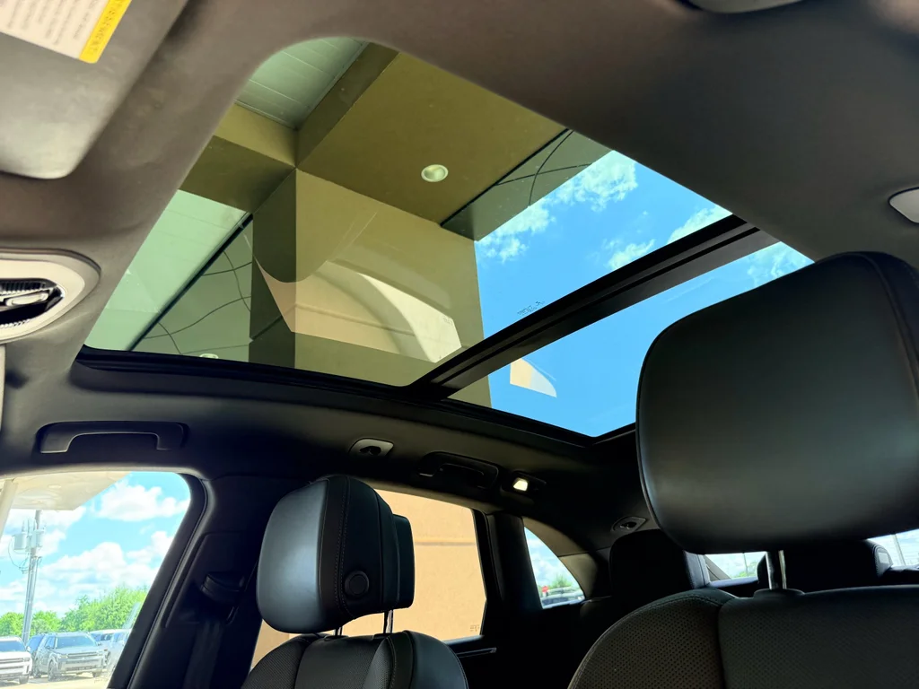 Used 2019 Night Blue Metallic Porsche Base image 23