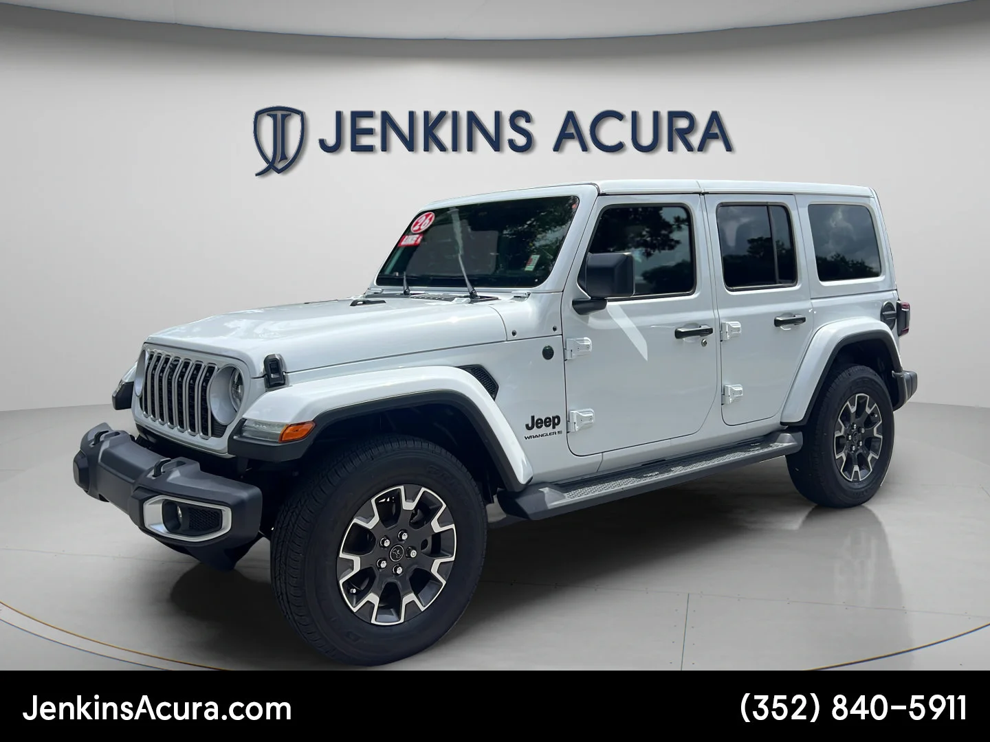 Used 2026 Bright White Clearcoat Jeep Sahara image 7
