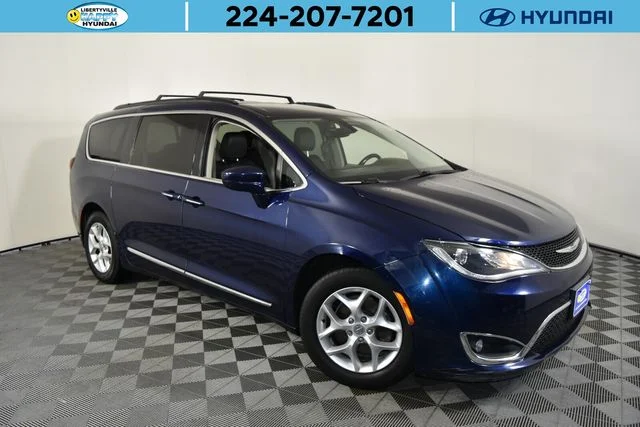 2017 Chrysler Pacifica Touring L