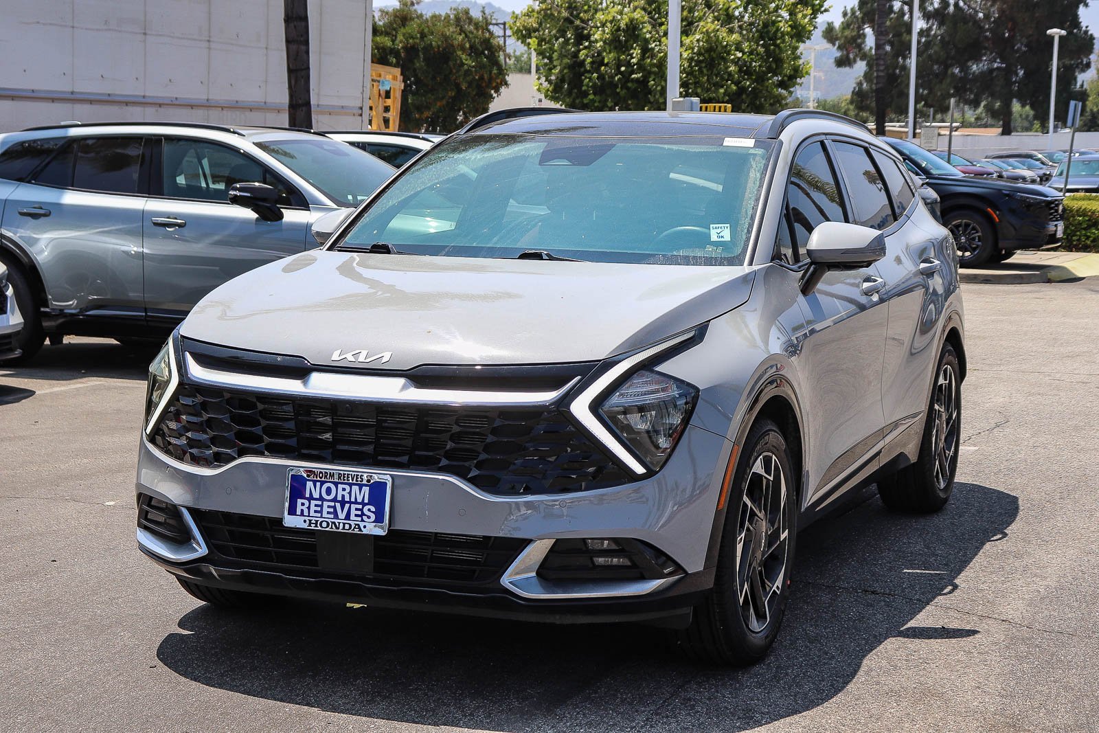 Used 2024 Wolf Gray Kia SX-Prestige image 3