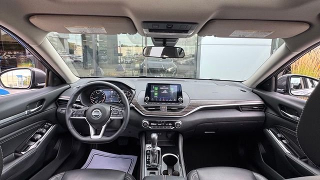 Used 2022 Gun Metallic Nissan 2.5 SL image 23