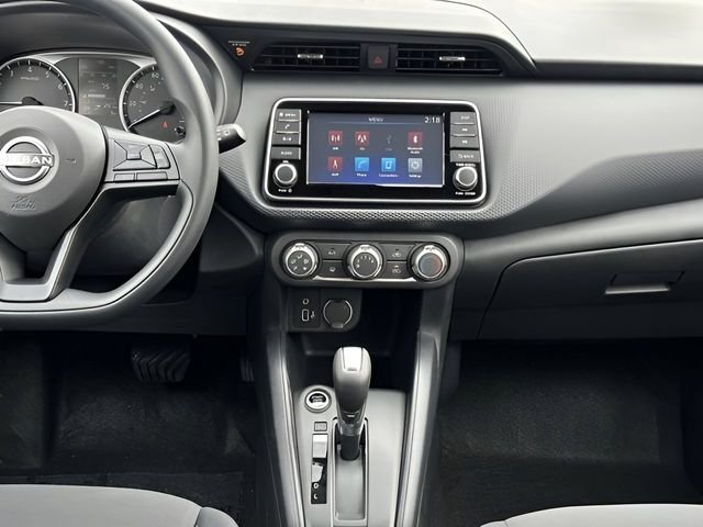 2025 Nissan KICKS PLAY Base - Photo 8