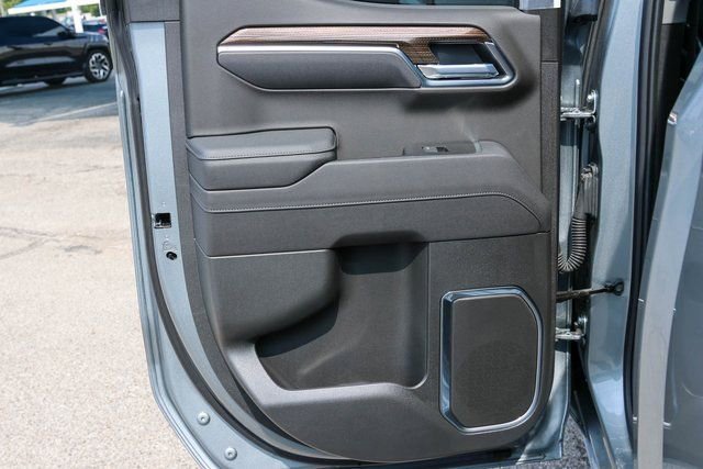 2025 Chevrolet Silverado 1500 LT - Photo 9