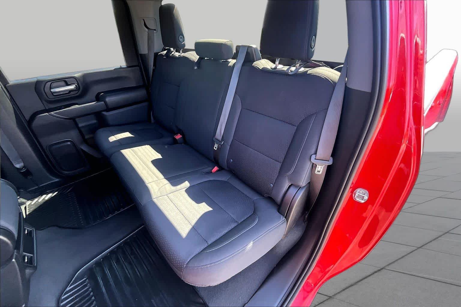 Used 2023 RED HOT Chevrolet Custom image 19