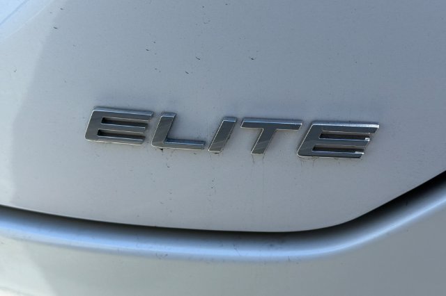 Used 2025 Platinum White Pearl Honda Elite image 10