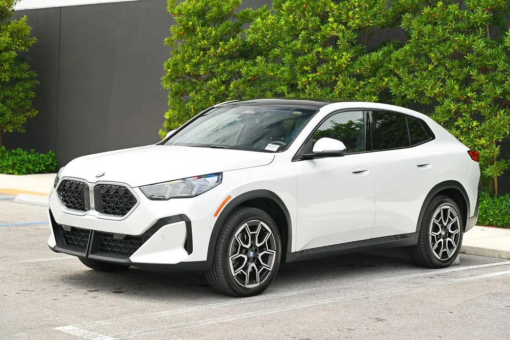 2025 BMW X2 xDrive28i's photo