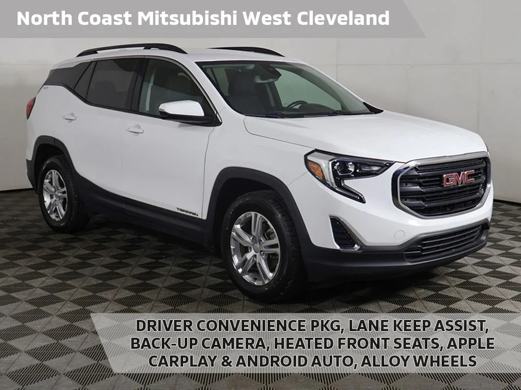 Used 2020 White GMC SLE image 1