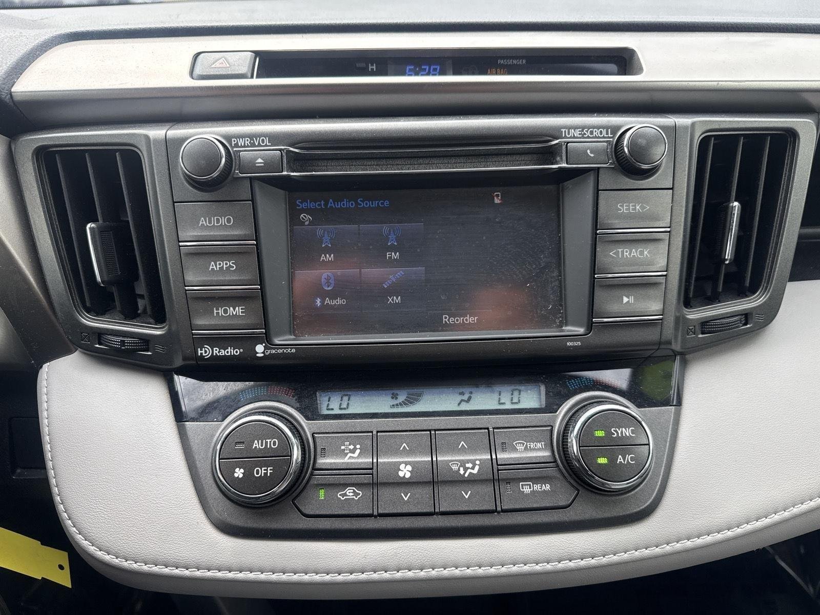 Used 2014 Classic Silver Metallic Toyota XLE image 12