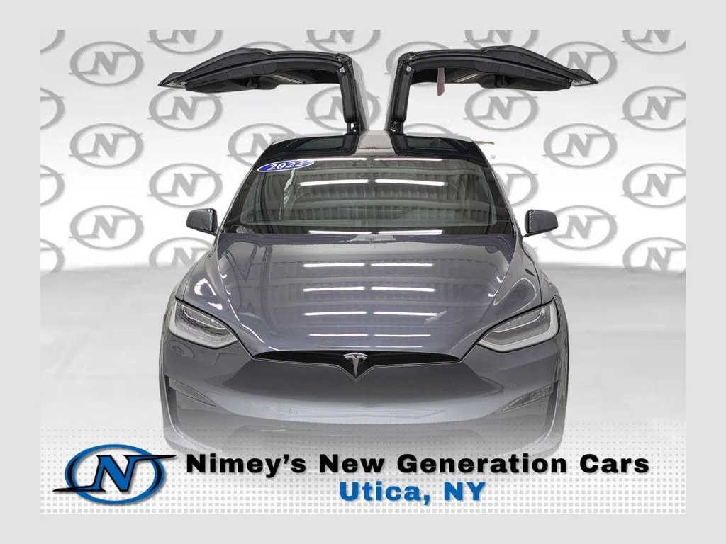2022 Tesla Model X Long Range's photo