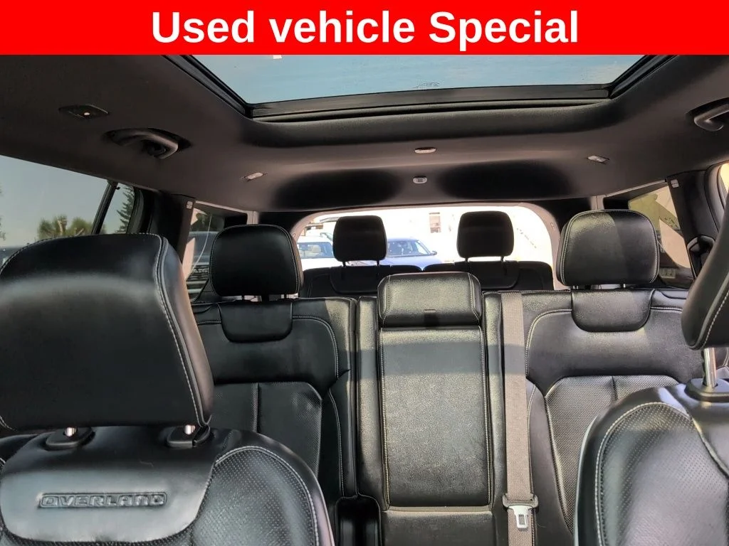 Used 2022 Silver Jeep Overland image 24