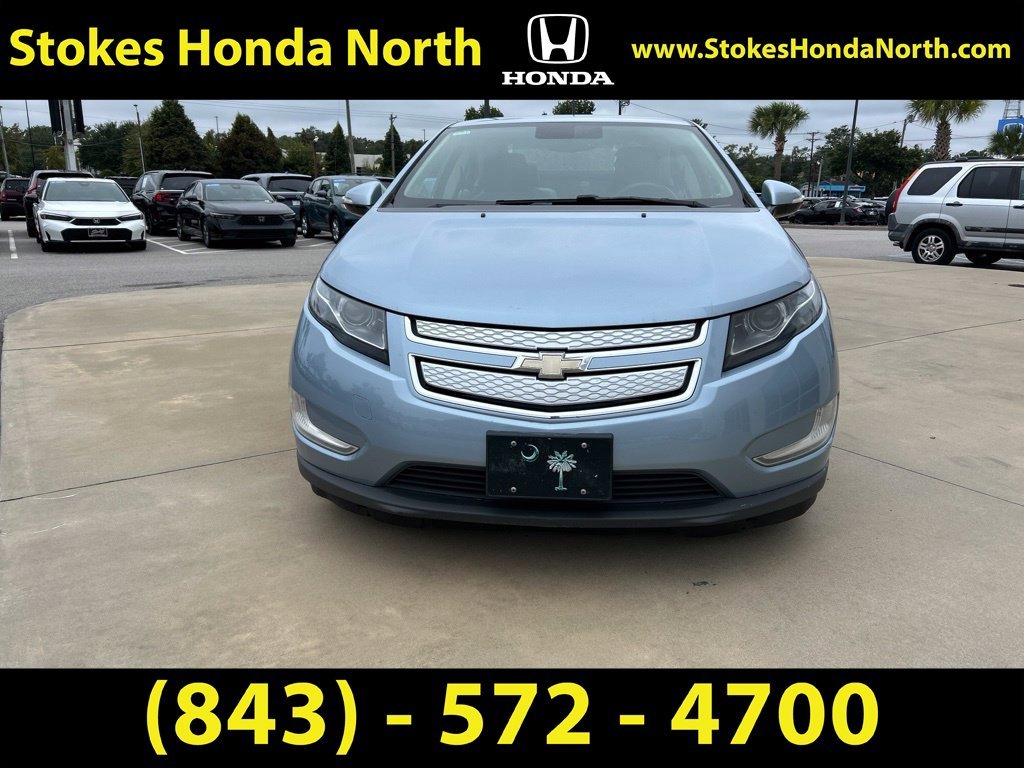 Used 2013 Silver Chevrolet Base image 2