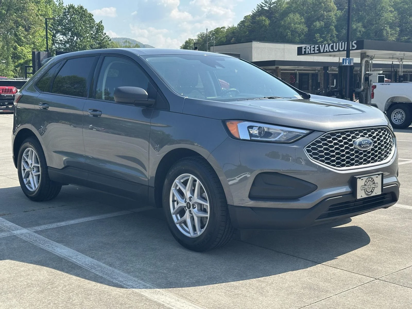 2024 Ford Edge