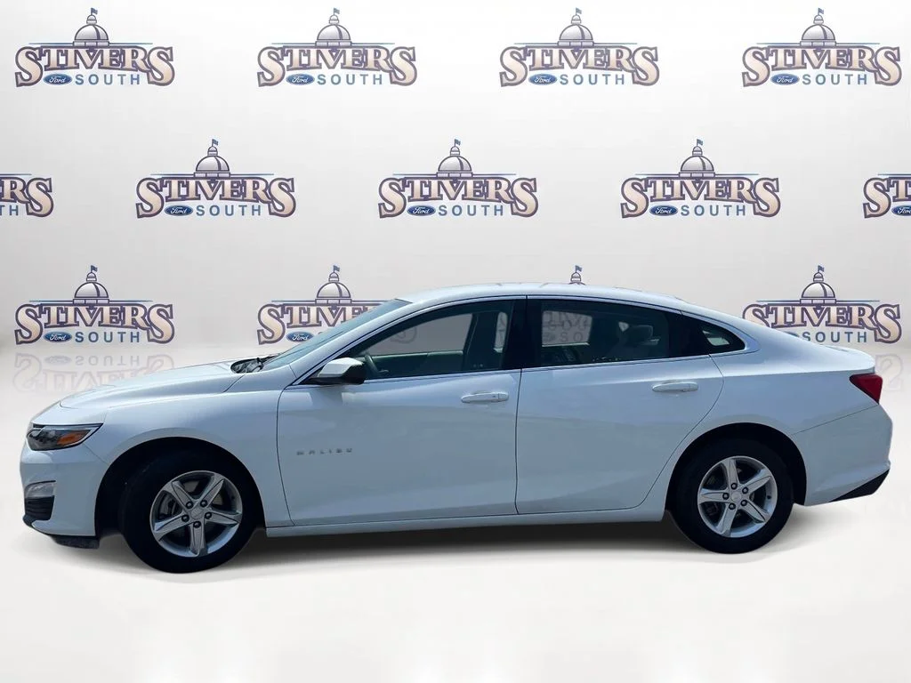 Used 2020 White Chevrolet LS image 6