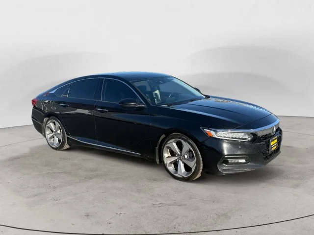 Used 2020 Black Honda Touring 2.0T image 3